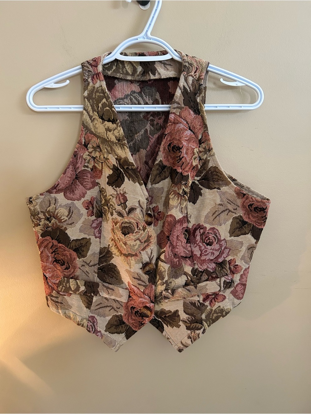 SHEIN Floral Tapestry button front Vest in Rose and Beige
